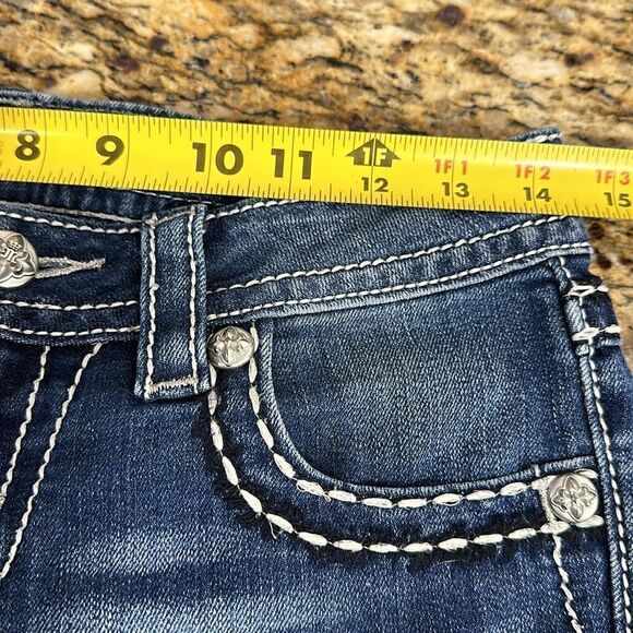 Miss Me Peace Sign Embellished Mid Rise Cuffed Capri Size 25 - Picture 6 of 8